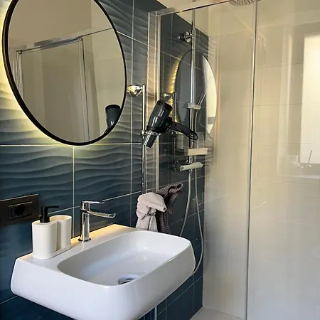 Davvero Casa - Con Terrazzo In Centro * Μπιέλλα